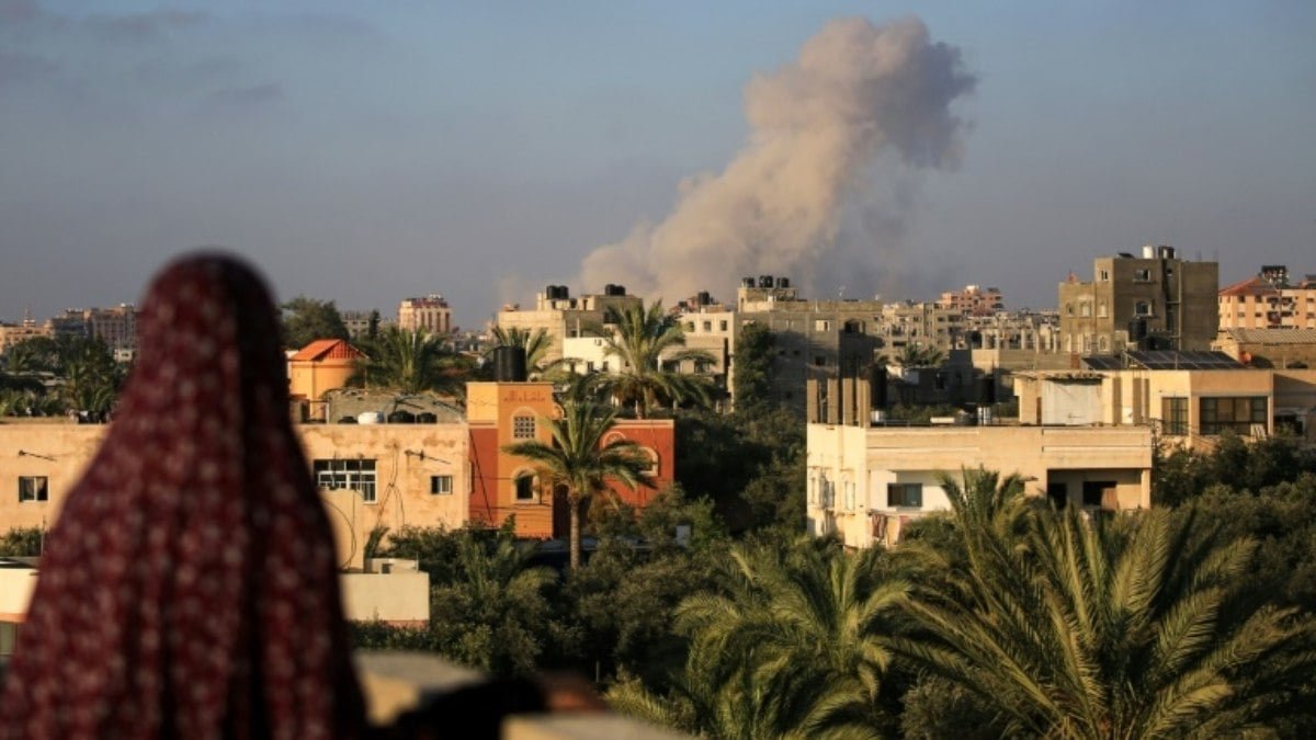 Israel bombardeia Gaza; EUA pressionam por trégua