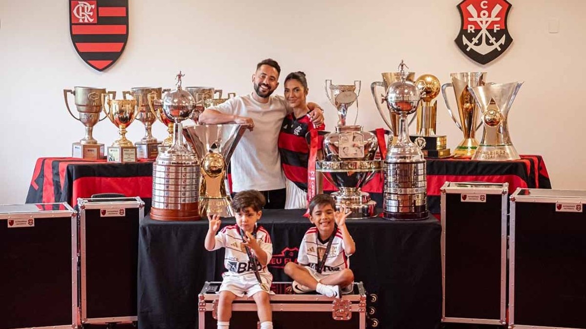 Torcida do Flamengo prepara homenagem para Everton Ribeiro no Maracanã