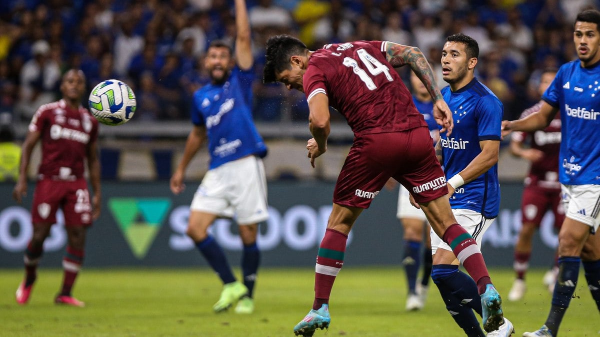 Para espantar crise, Fluminense aposta em manter escrita contra o Cruzeiro Para espantar crise, Fluminense aposta em manter escrita contra o Cruzeiro