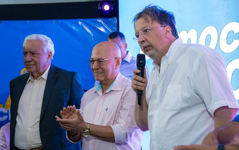 Partido DC e Vilmar Rocha anunciam apoio a Professor Alcides Partido DC e Vilmar Rocha anunciam apoio a Professor Alcides