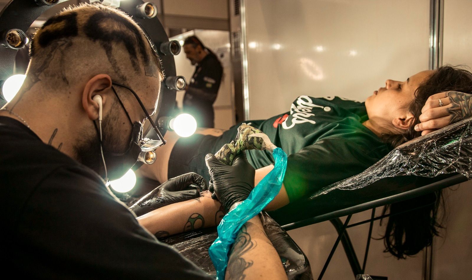 Shopping Cerrado sedia multievento com arte, música e tatuagem Shopping Cerrado sedia multievento com arte, música e tatuagem