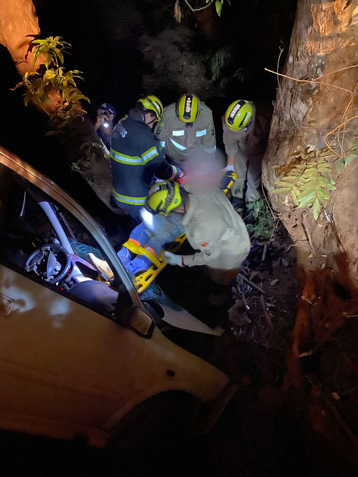 Acidentes de trânsito deixam 15 pessoas feridas Acidentes de trânsito deixam 15 pessoas feridas