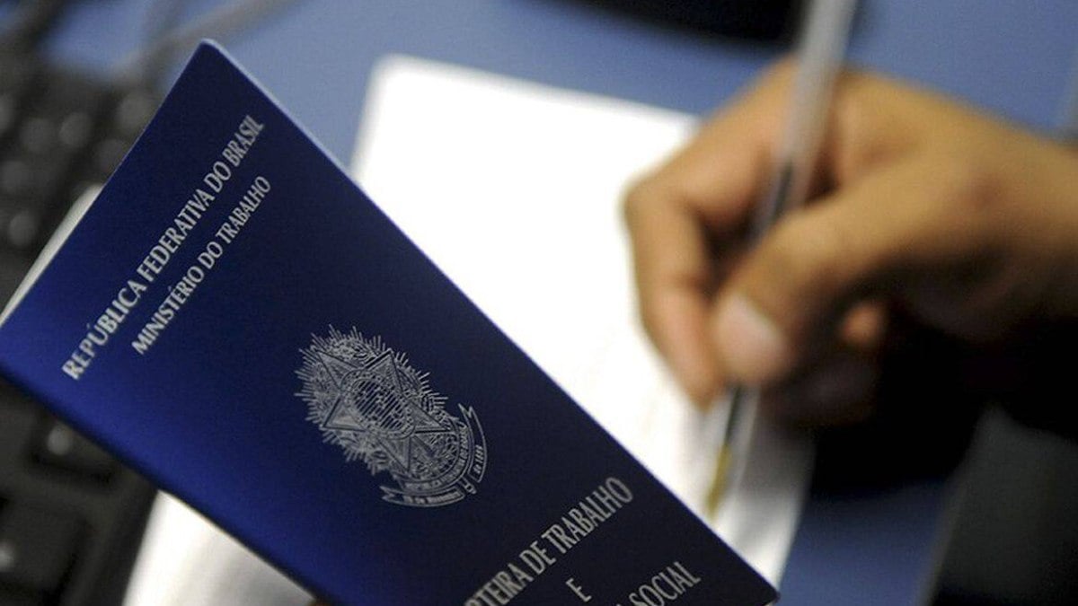Desemprego recua para 7,1%, menor taxa para o mês de maio desde 2014 Desemprego recua para 7,1%, menor taxa para o mês de maio desde 2014