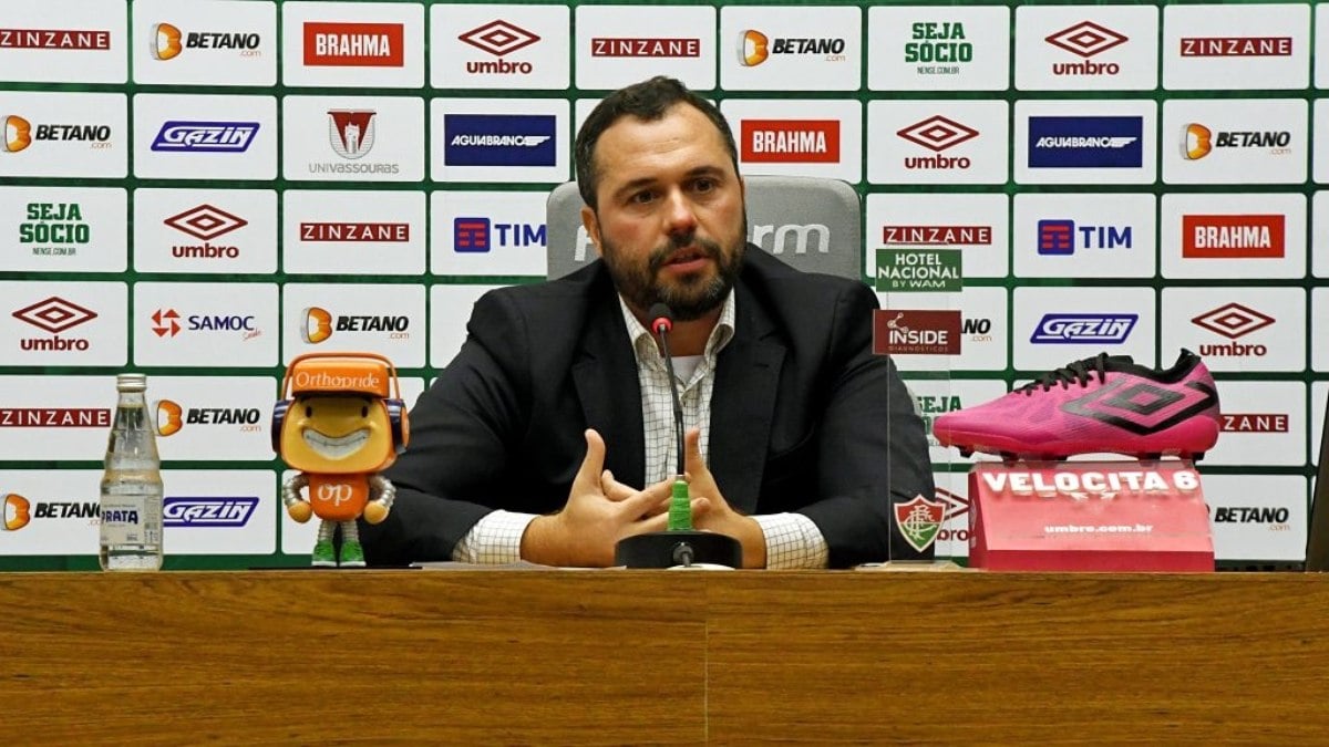 Fluminense analisa contratação de Mano Menezes ou Odair Hellmann Fluminense analisa contratação de Mano Menezes ou Odair Hellmann