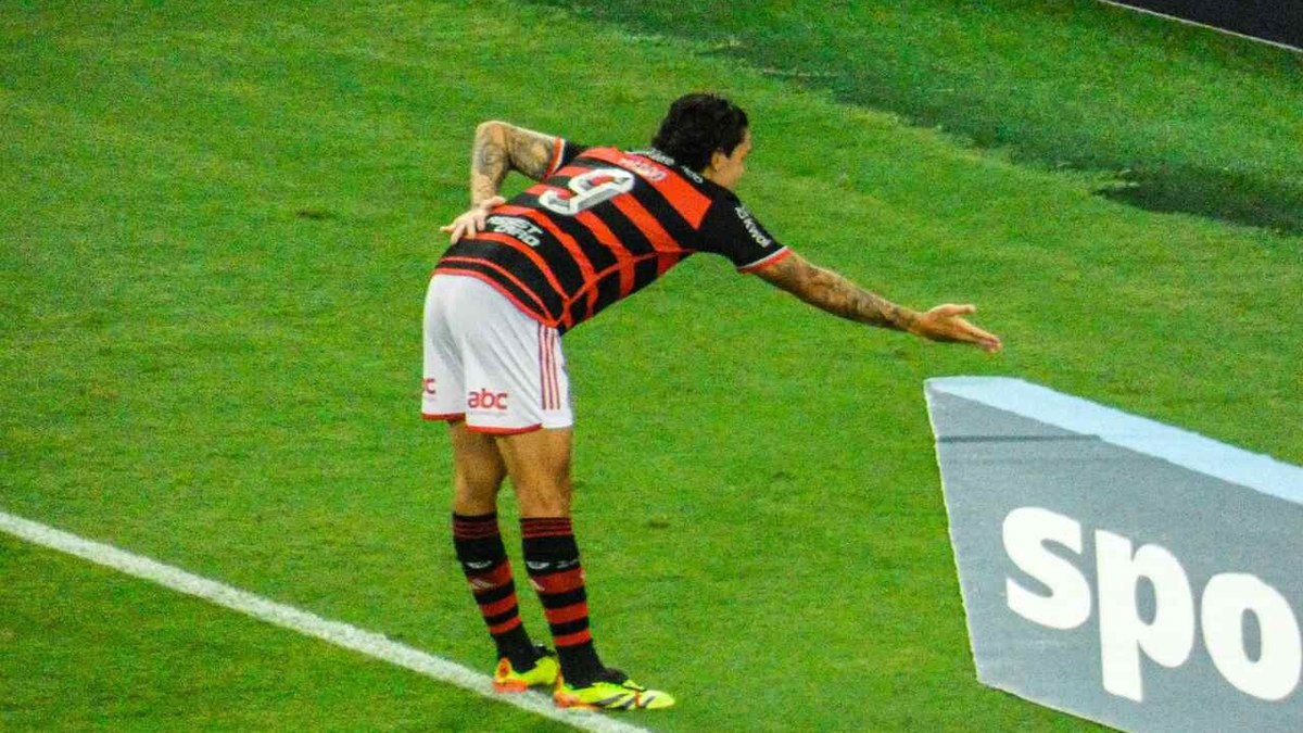 Pedro manda recado para Neymar no Maracanã: ‘Que venha mais vezes’ Pedro manda recado para Neymar no Maracanã: ‘Que venha mais vezes’