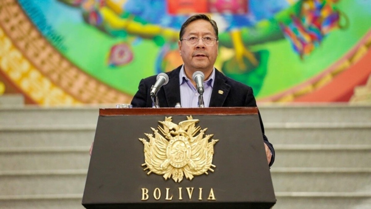 Presidente da Bolívia denuncia movimentação suspeita de seu próprio Exército Presidente da Bolívia denuncia movimentação suspeita de seu próprio Exército
