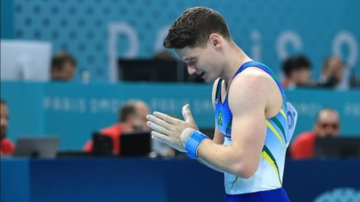 Diogo Soares representa o Brasil na ginástica, mas não chega ao pódio Diogo Soares representa o Brasil na ginástica, mas não chega ao pódio