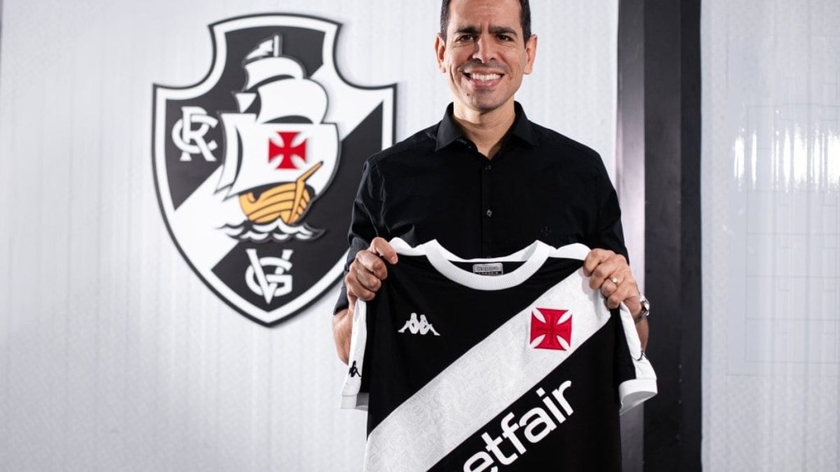 Vasco anuncia contratação de novo executivo de futebol Vasco anuncia contratação de novo executivo de futebol