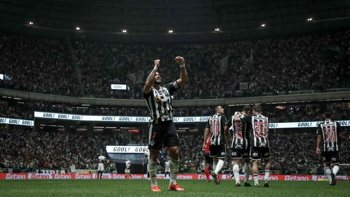Atlético-MG promete regularizar situação do gramado da Arena MRV Atlético-MG promete regularizar situação do gramado da Arena MRV