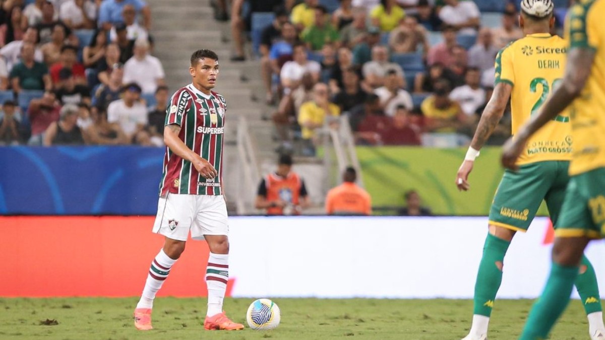 Na estreia de Thiago Silva, Flu tem sua primeira partida sem sofrer gols no Brasileirão Na estreia de Thiago Silva, Flu tem sua primeira partida sem sofrer gols no Brasileirão