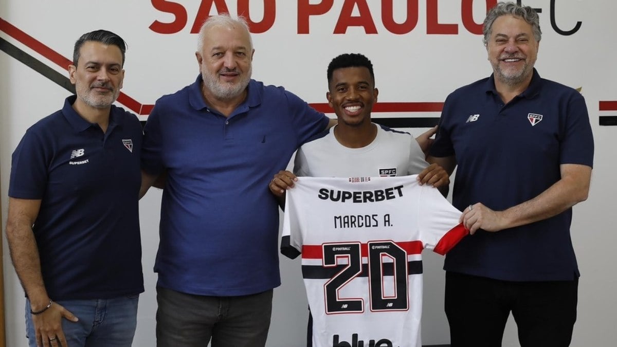 ‘Será uma adaptação tranquila’ diz novo reforço na defesa do São Paulo ‘Será uma adaptação tranquila’ diz novo reforço na defesa do São Paulo