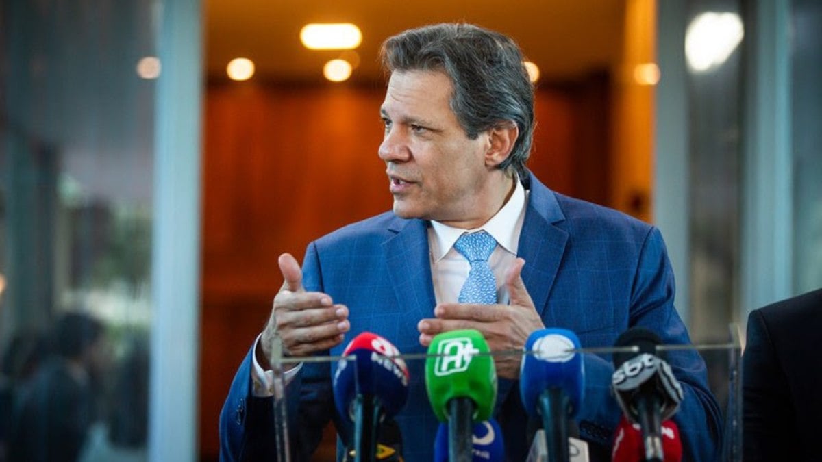 Governo Lula se surpreende e enfrenta desafios econômicos no período eleitoral Governo Lula se surpreende e enfrenta desafios econômicos no período eleitoral
