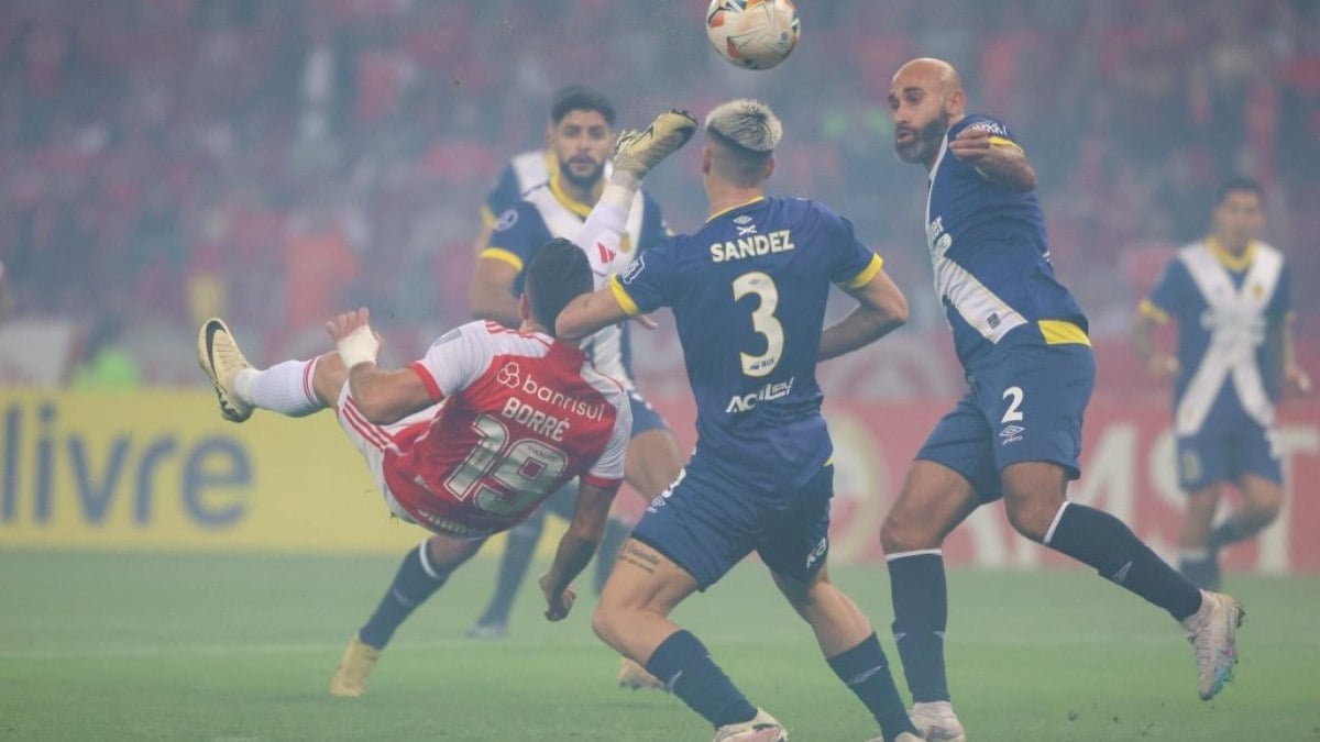 Internacional empata com Rosario Central no Beira-Rio e é eliminado da Sul-Americana Internacional empata com Rosario Central no Beira-Rio e é eliminado da Sul-Americana