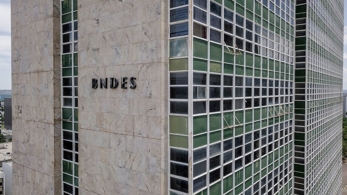 BNDES abre hoje inscrições para concurso com salário inicial de R$ 20.900; saiba mais