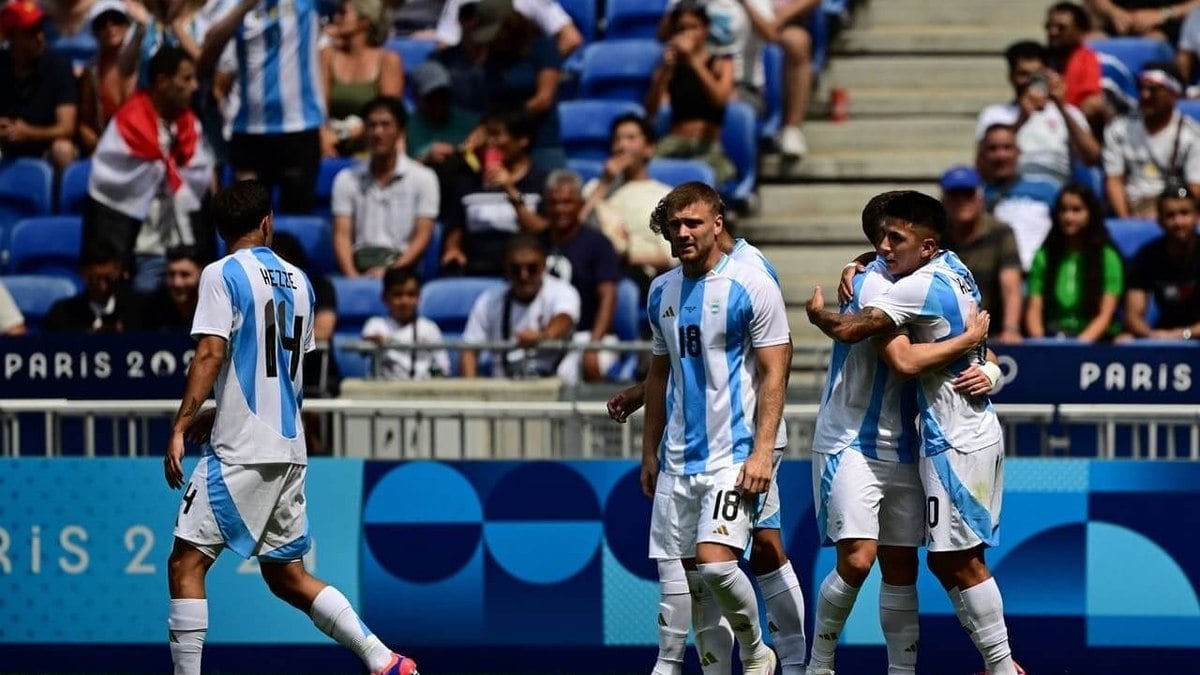 Argentina bate Iraque, com show de fera do Botafogo, e se recupera nos Jogos Olímpicos Argentina bate Iraque, com show de fera do Botafogo, e se recupera nos Jogos Olímpicos