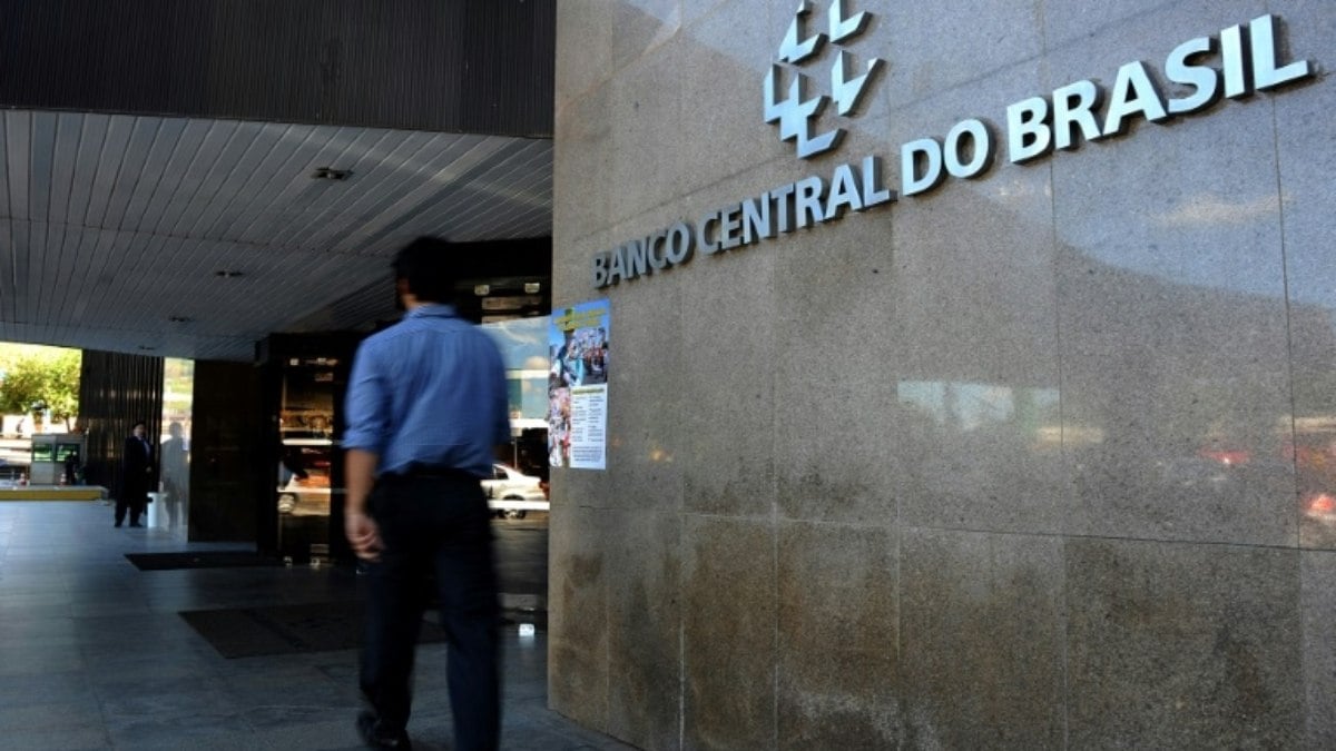 Copom mantém taxa Selic sem mudanças, em 10,5% Copom mantém taxa Selic sem mudanças, em 10,5%