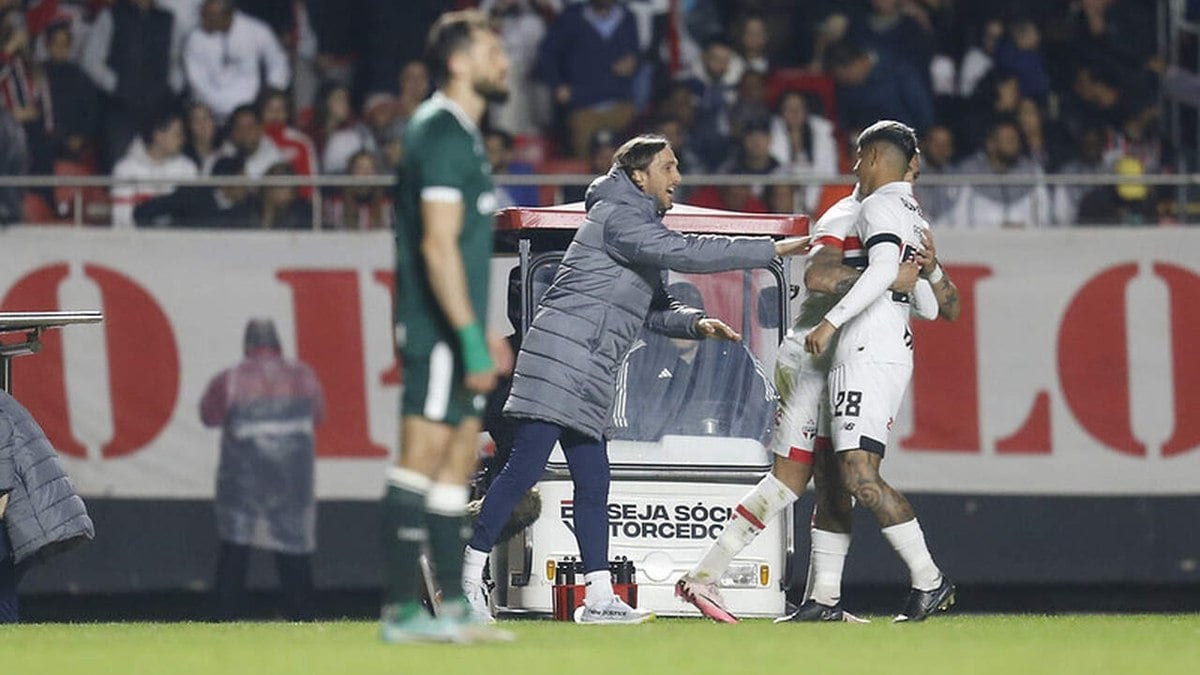 Zubeldía, do São Paulo, destaca dificuldade e valoriza vitória contra o Goiás Zubeldía, do São Paulo, destaca dificuldade e valoriza vitória contra o Goiás