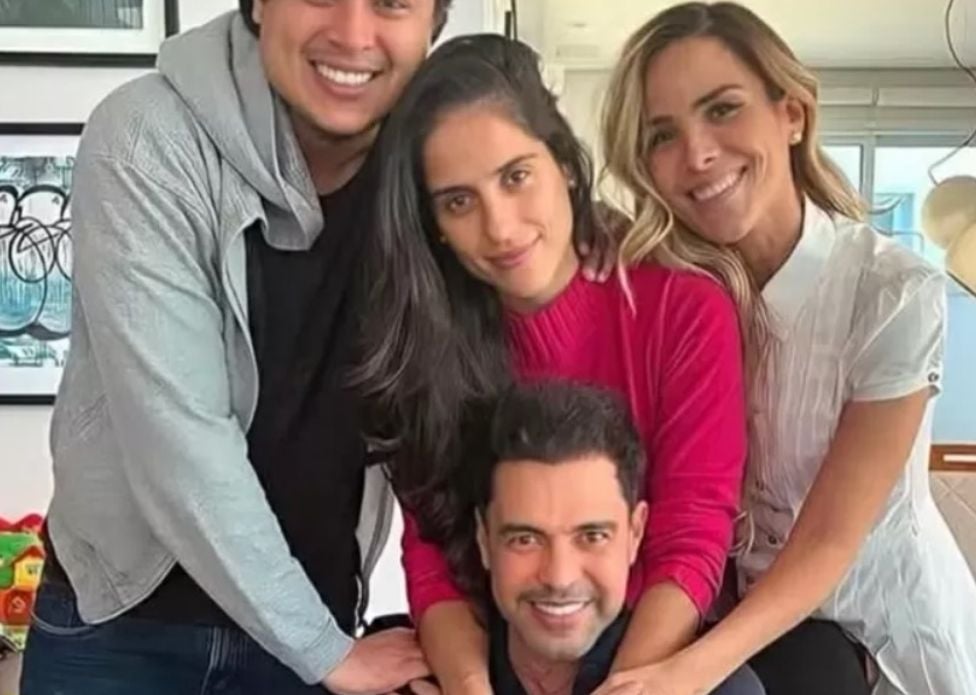 Zezé Di Camargo conta reação de filhos à notícia de gravidez da esposa Zezé Di Camargo conta reação de filhos à notícia de gravidez da esposa