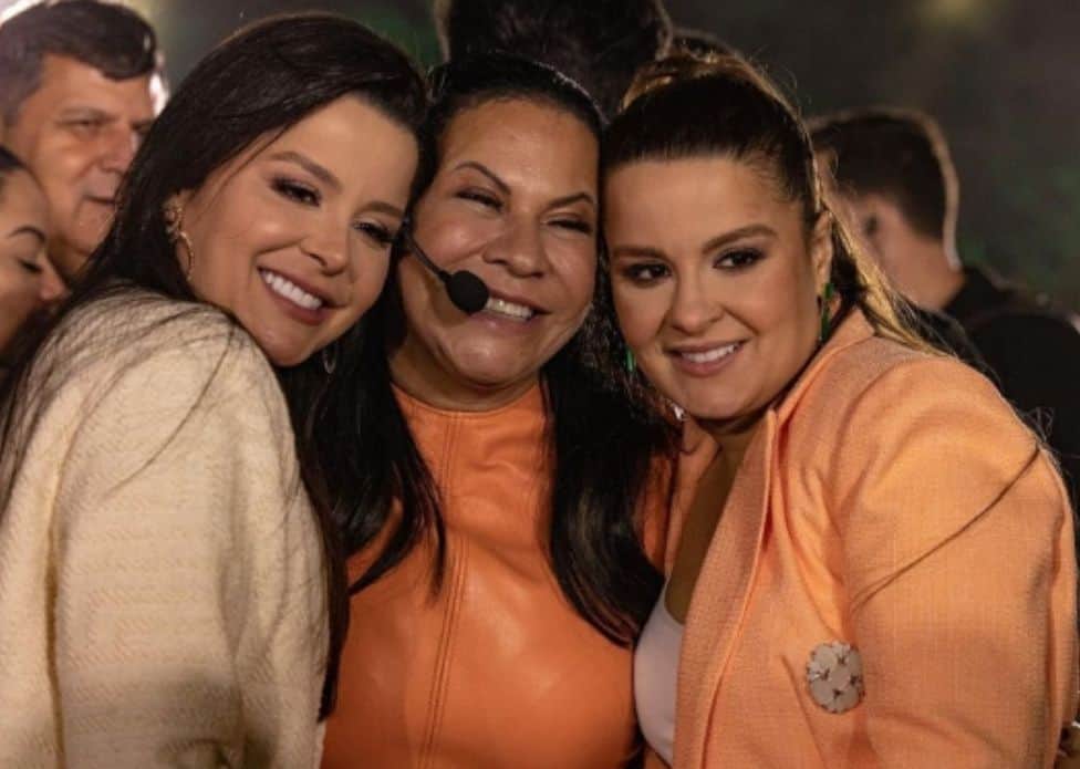 Tributo a Marília Mendonça gera racha entre Maiara e Maraisa e família da cantora; entenda Tributo a Marília Mendonça gera racha entre Maiara e Maraisa e família da cantora; entenda