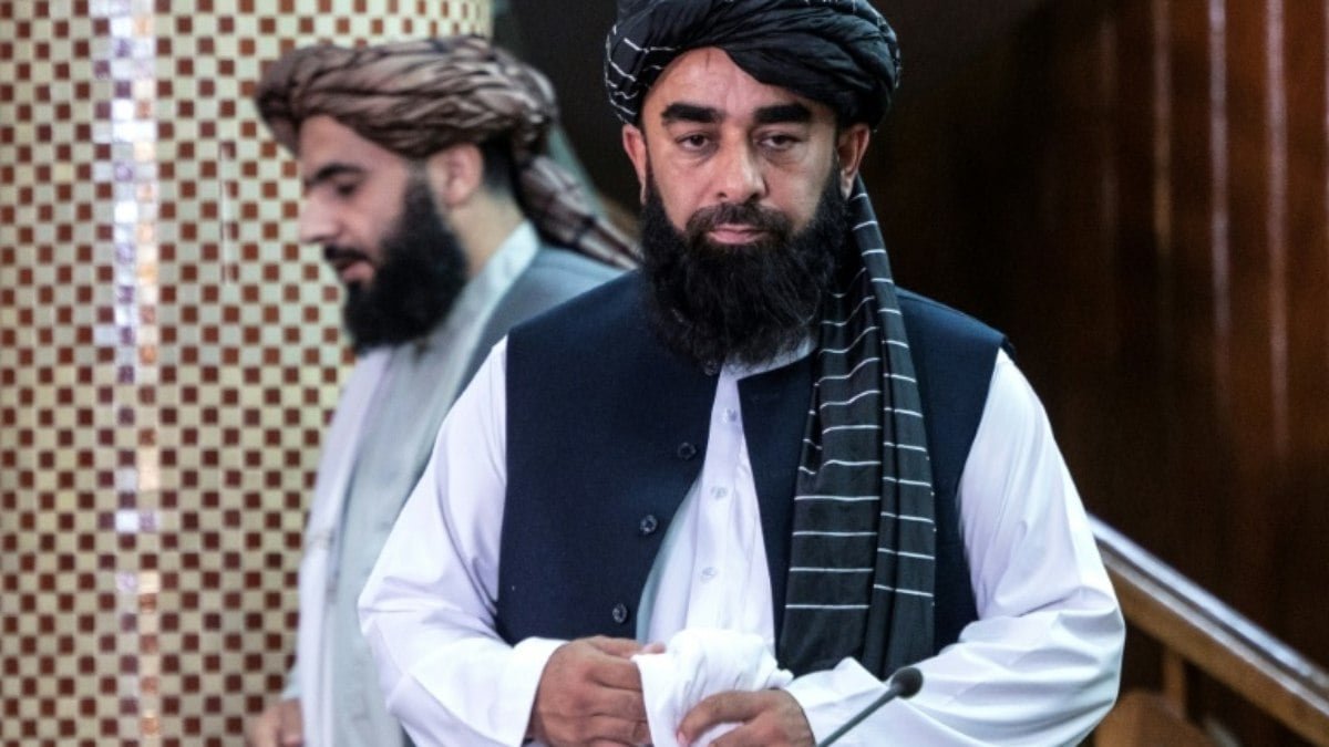 Governo afegão talibã afirma que discutiu ‘troca’ de prisioneiros com EUA
