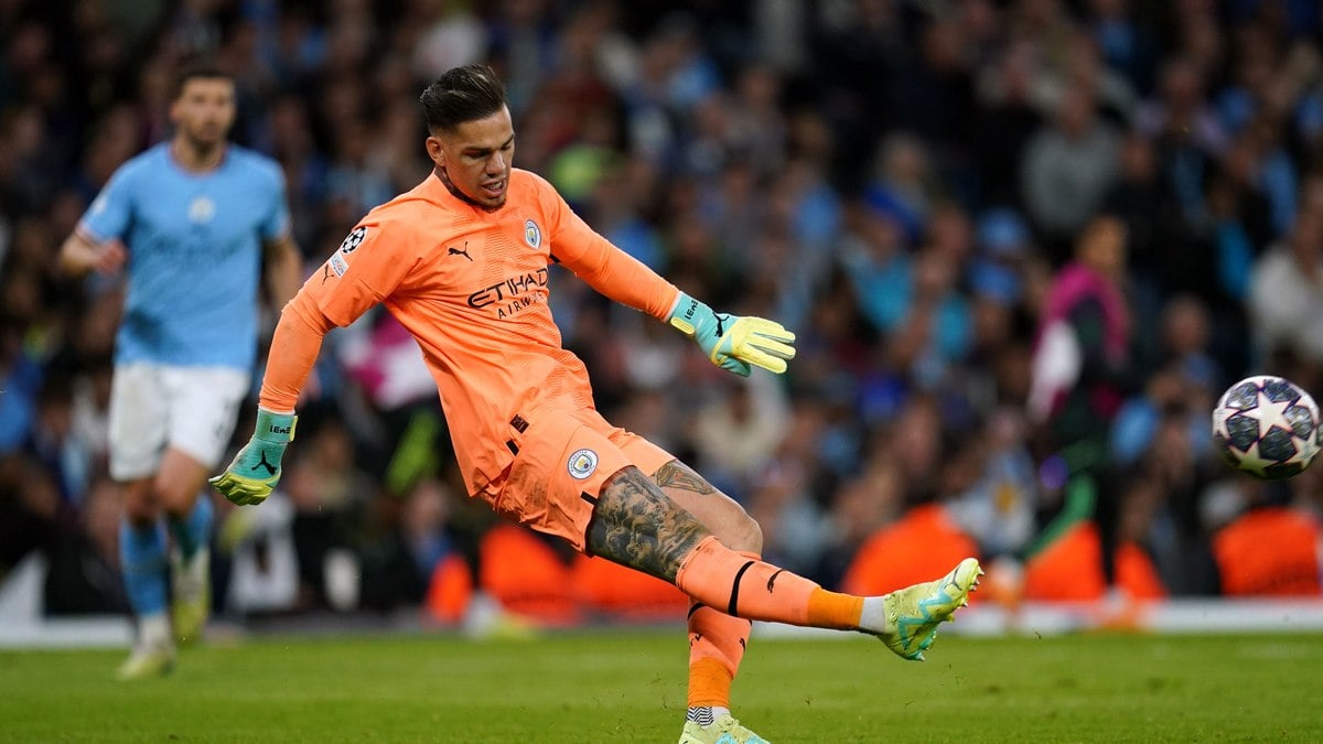 Guardiola quebra silêncio sobre situação de Ederson no Manchester City Guardiola quebra silêncio sobre situação de Ederson no Manchester City