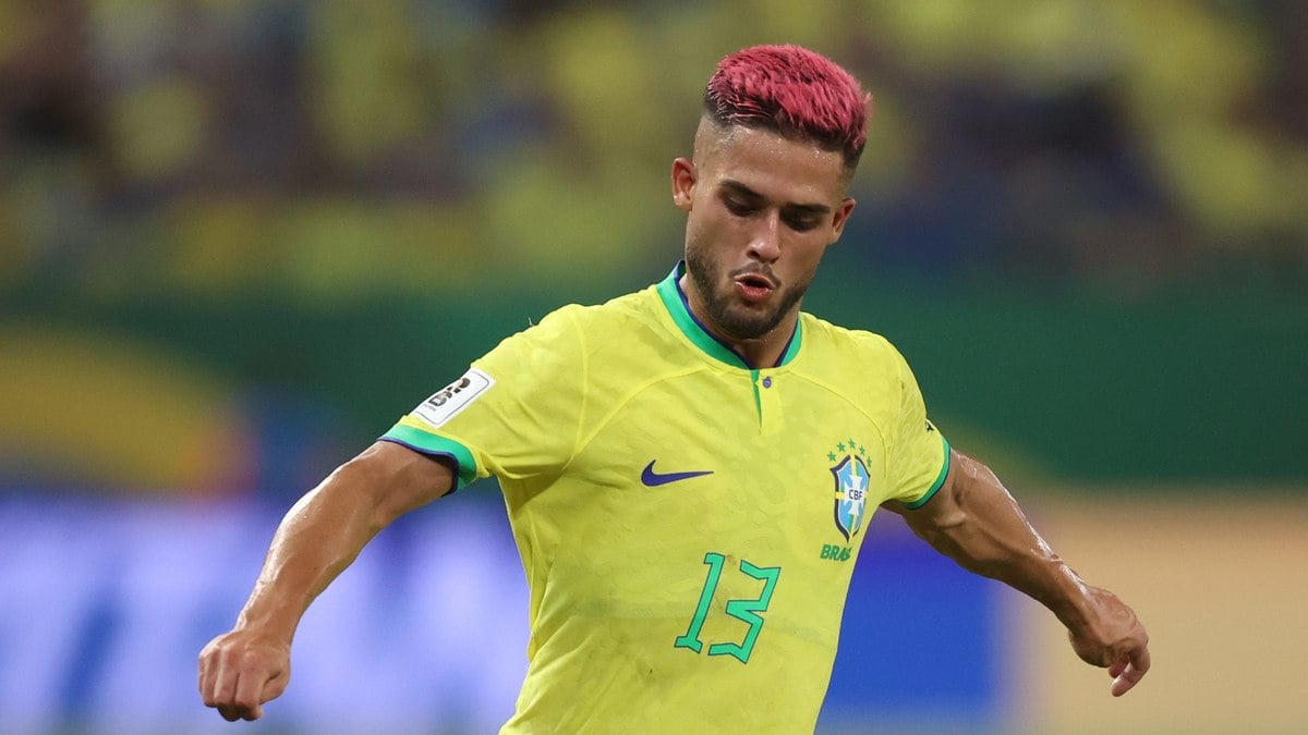 Lateral da Seleção, Yan Couto entra na mira de gigante alemão Lateral da Seleção, Yan Couto entra na mira de gigante alemão