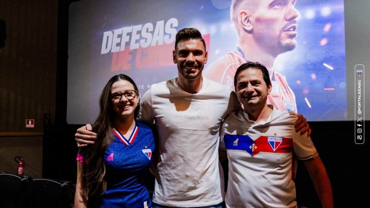 Em acerto de renovação, Fortaleza leva João Ricardo ao cinema Em acerto de renovação, Fortaleza leva João Ricardo ao cinema