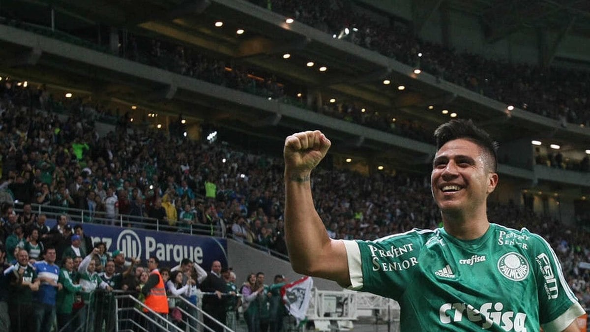 Campeão pelo Palmeiras, Cristaldo retorna ao futebol brasileiro Campeão pelo Palmeiras, Cristaldo retorna ao futebol brasileiro