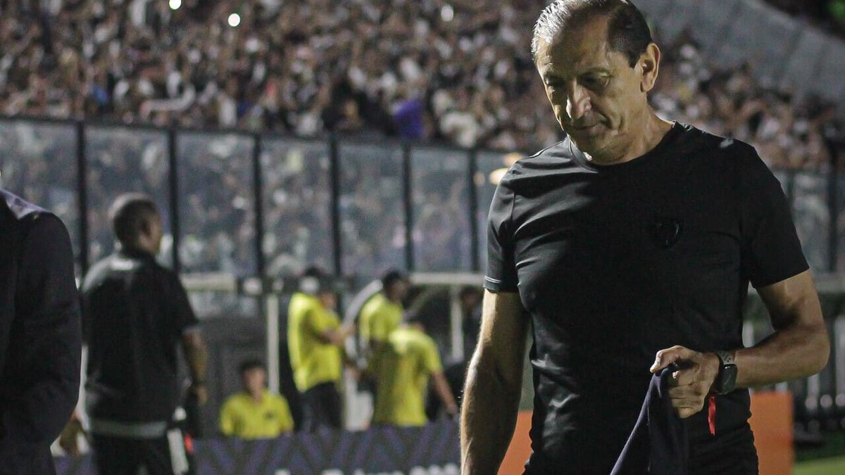 Novo técnico do Corinthians, Ramón Díaz aciona Vasco na Fifa e na CBF, entenda Novo técnico do Corinthians, Ramón Díaz aciona Vasco na Fifa e na CBF, entenda