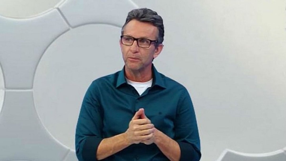 Neto revela contratação bombástica do Corinthians Neto revela contratação bombástica do Corinthians