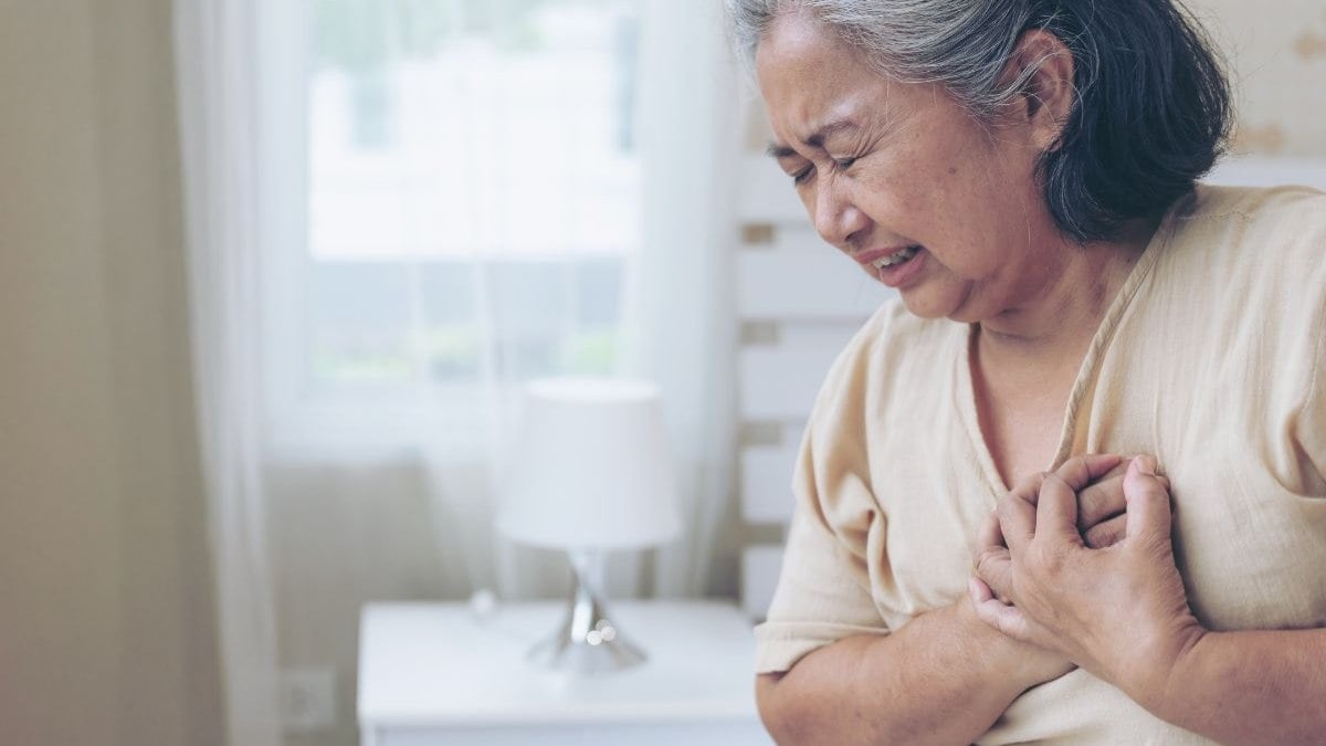 Saiba os sinais que o corpo dá antes de um infarto Saiba os sinais que o corpo dá antes de um infarto
