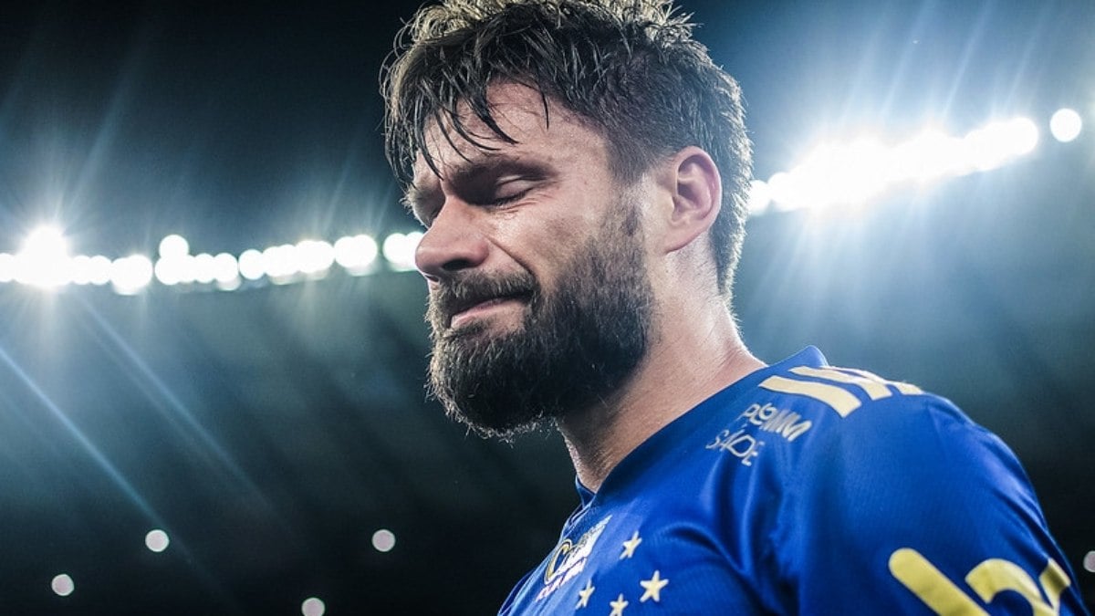 Rafael Sobis faz revelação incrível sobre novo dono da SAF do Cruzeiro Rafael Sobis faz revelação incrível sobre novo dono da SAF do Cruzeiro
