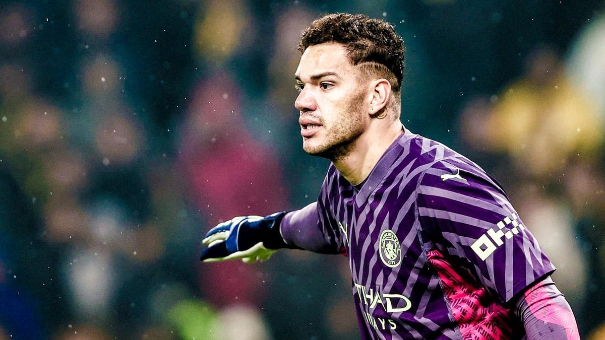 Não é só De Bruyne! Goleiro Ederson vira alvo do Al-Ittihad Não é só De Bruyne! Goleiro Ederson vira alvo do Al-Ittihad