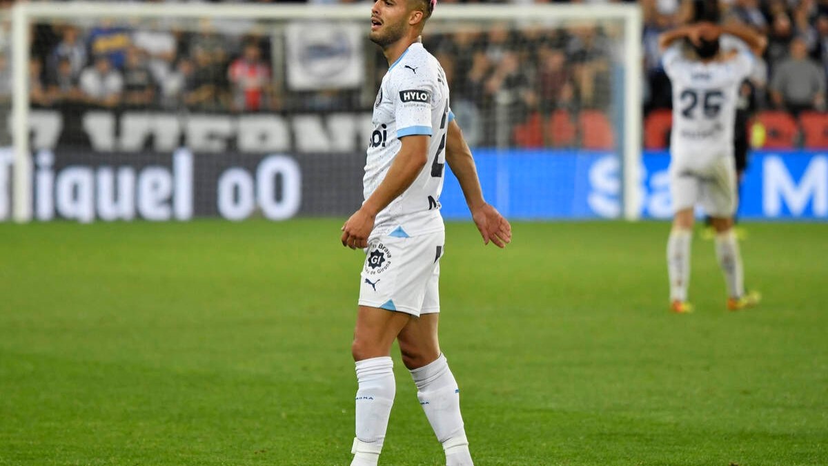 Borussia Dortmund tem interesse na contratação de Yan Couto Borussia Dortmund tem interesse na contratação de Yan Couto