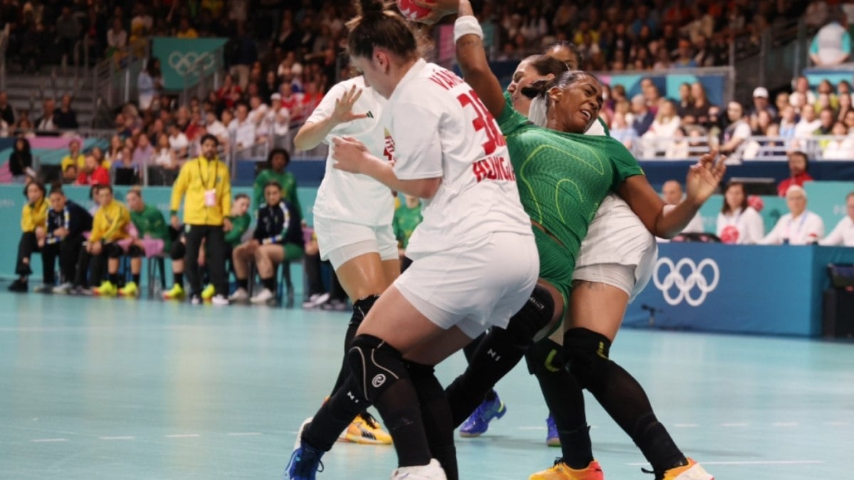 Brasil sofre derrota frustrante para Hungria no handebol feminino Brasil sofre derrota frustrante para Hungria no handebol feminino