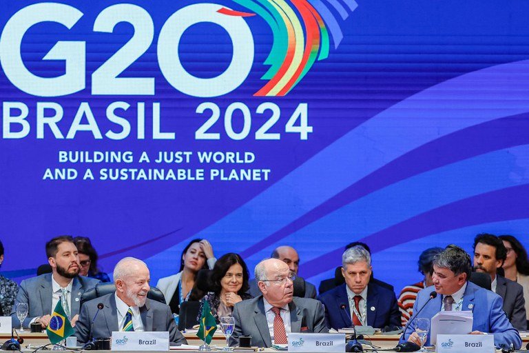 Brasil consegue emplacar no G20 discussão para taxar super ricos
