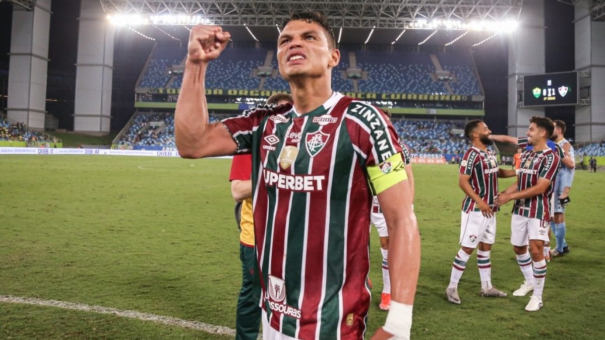 Thiago Silva sobe o nível defensivo do Fluminense e será um pilar na luta contra o Z-4 Thiago Silva sobe o nível defensivo do Fluminense e será um pilar na luta contra o Z-4