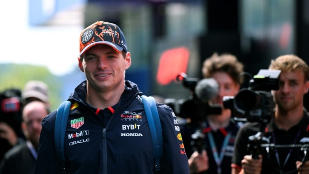 Verstappen é punido com perda de 10 posições no grid do GP da Bélgica Verstappen é punido com perda de 10 posições no grid do GP da Bélgica