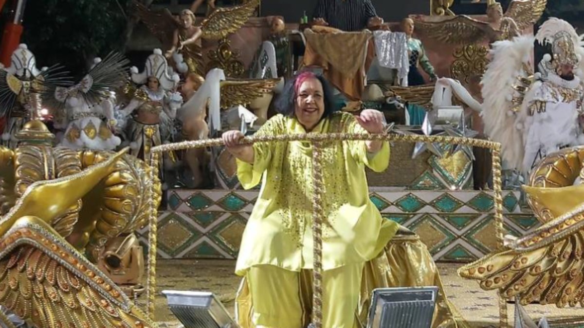 Morre Rosa Magalhães, carnavalesca com mais títulos no Rio; relembre a carreira Morre Rosa Magalhães, carnavalesca com mais títulos no Rio; relembre a carreira