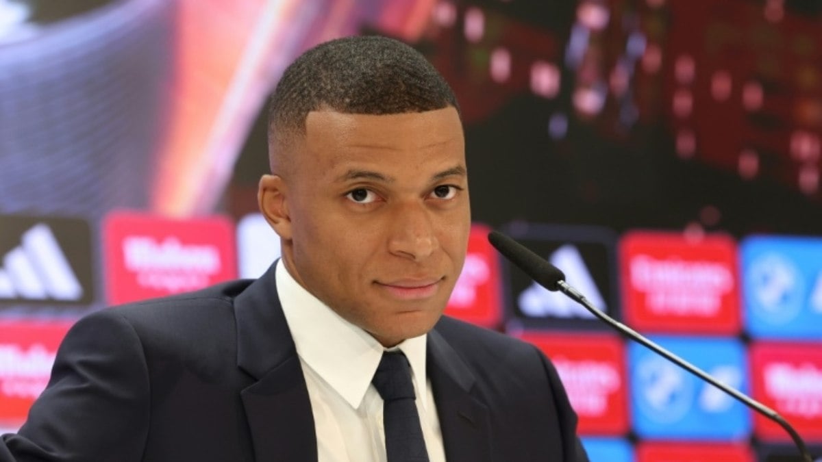 Mbappé é o novo proprietário do Caen, da 2ª divisão francesa Mbappé é o novo proprietário do Caen, da 2ª divisão francesa