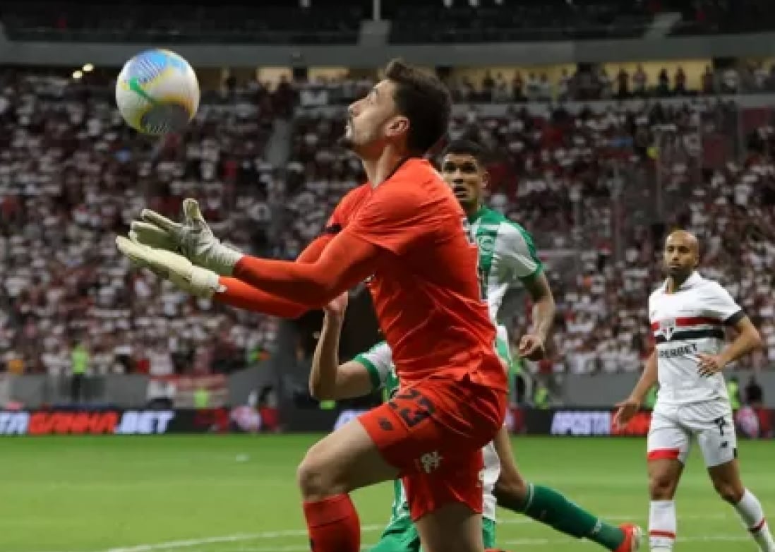 São Paulo é salvo pelo VAR após frango de Rafael e só empata com Juventude São Paulo é salvo pelo VAR após frango de Rafael e só empata com Juventude