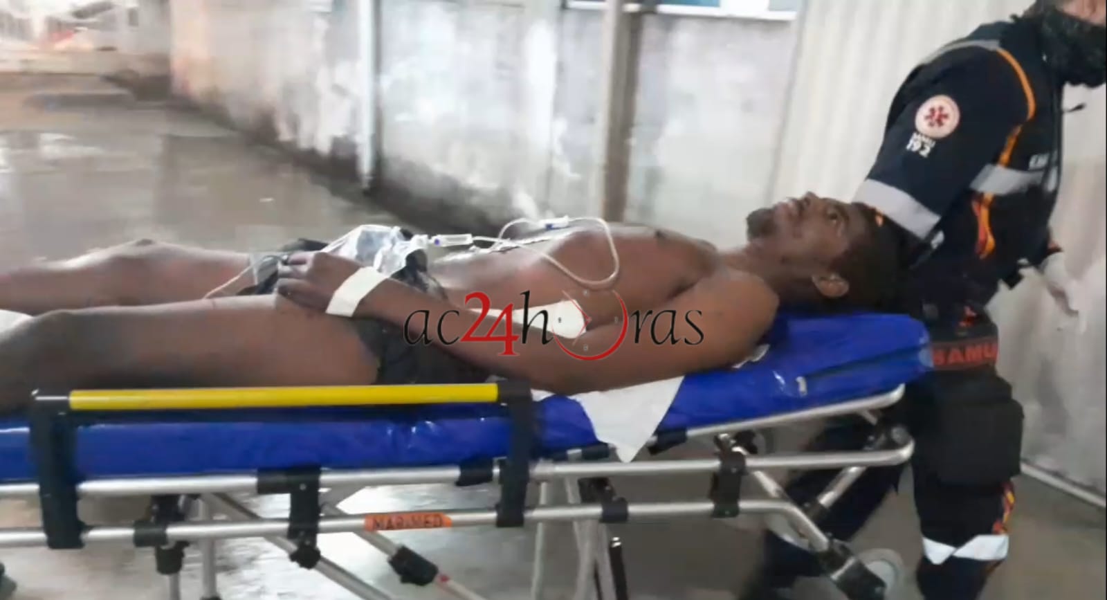 Homem é esfaqueado por desconhecido ao andar pelo bairro Areal Homem é esfaqueado por desconhecido ao andar pelo bairro Areal