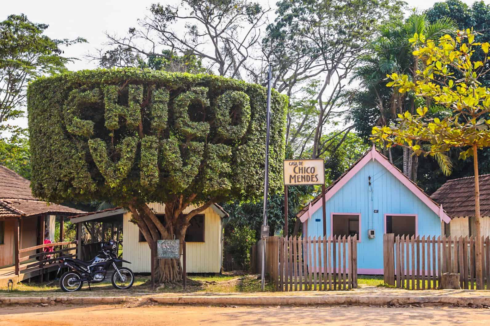Criatividade de jardineiro realça a Casa de Chico Mendes – ac24horas.com Criatividade de jardineiro realça a Casa de Chico Mendes – ac24horas.com
