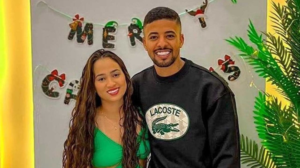 Momento íntimo de jogador do Vasco com esposa viraliza Momento íntimo de jogador do Vasco com esposa viraliza