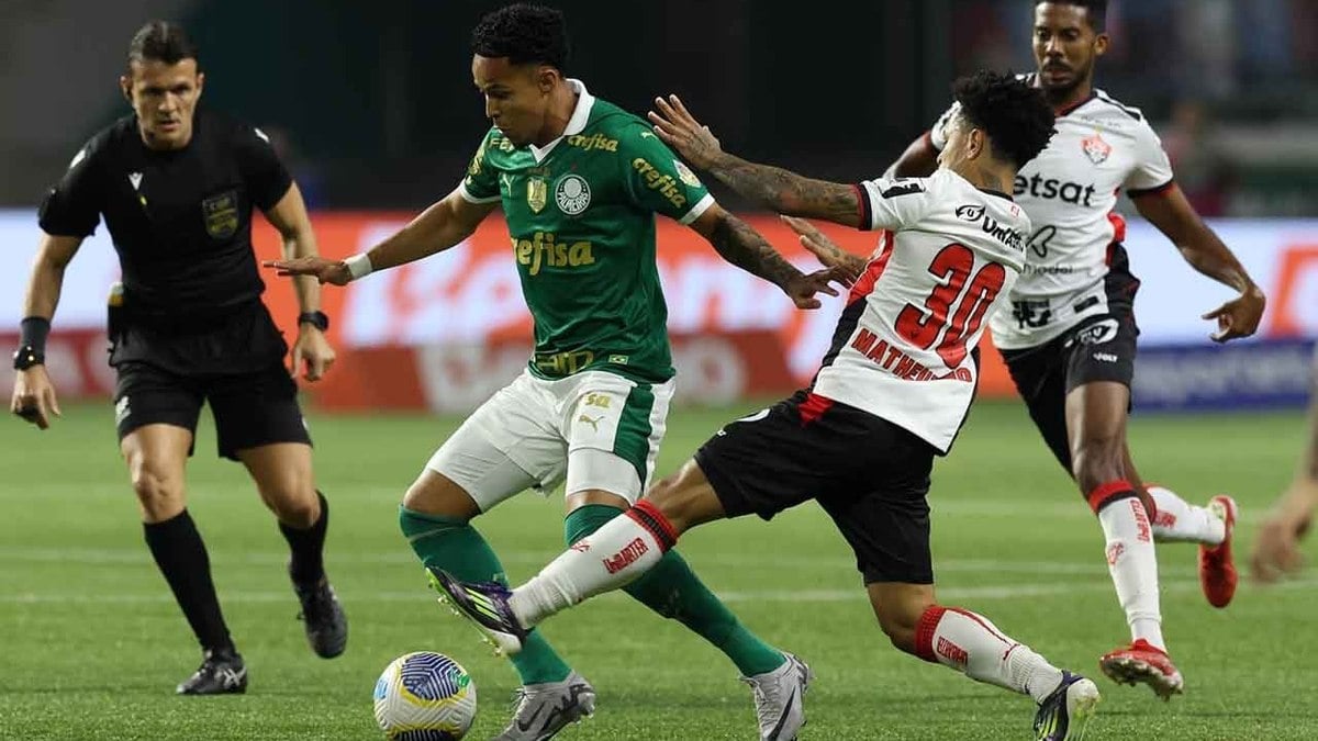 Com reservas, Palmeiras perde para o Vitória e vê invencibilidade no Allianz cair Com reservas, Palmeiras perde para o Vitória e vê invencibilidade no Allianz cair