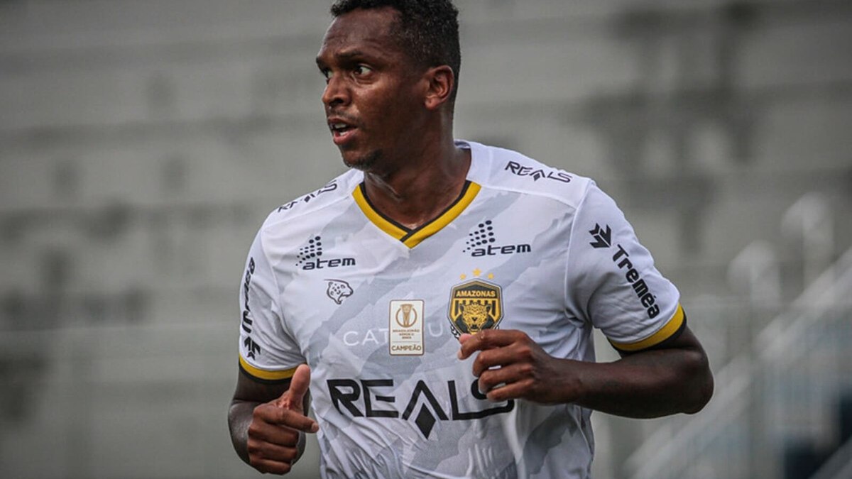 Jô, ex-Atlético e Corinthians, negocia rescisão com o Amazonas FC Jô, ex-Atlético e Corinthians, negocia rescisão com o Amazonas FC