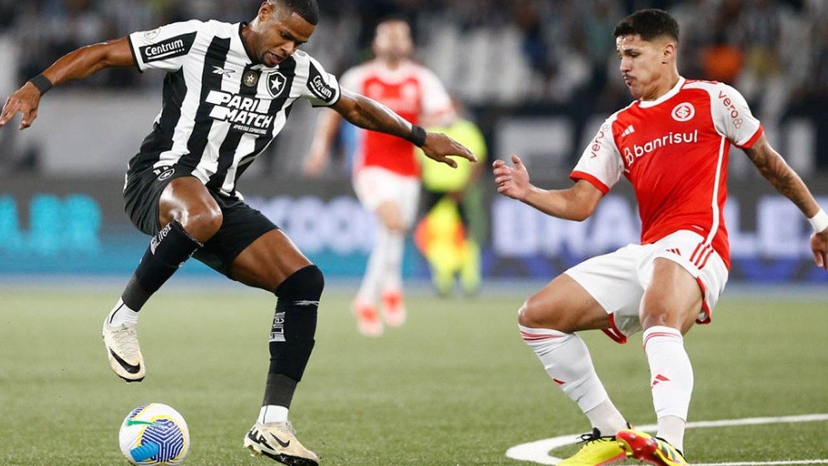 Botafogo vence o Inter amplia vantagem na liderança Botafogo vence o Inter amplia vantagem na liderança