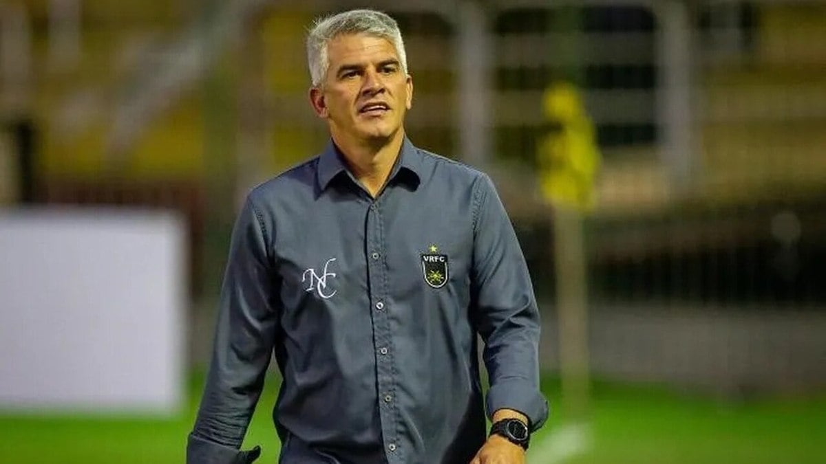 Ex-técnico do Volta Redonda é suspeito de ameaçar matar familiares Ex-técnico do Volta Redonda é suspeito de ameaçar matar familiares