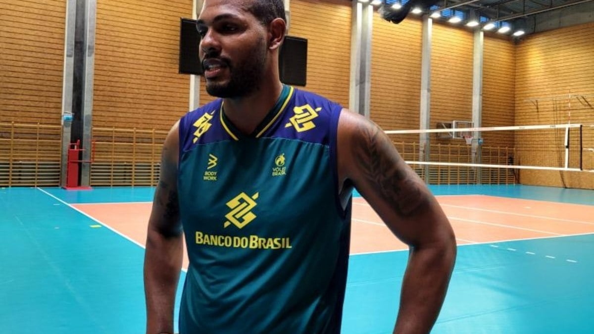 Leal corre risco de perder estreia no Brasil no vôlei masculino das Olimpíadas Leal corre risco de perder estreia no Brasil no vôlei masculino das Olimpíadas