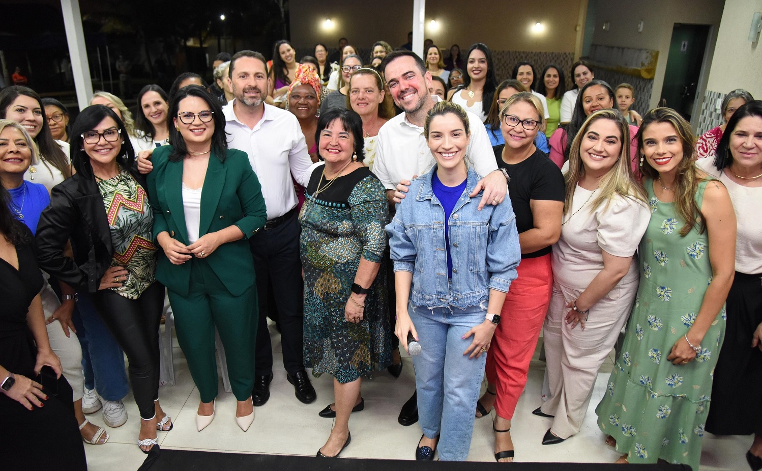 Mulheres reforçam apoio à pré-candidatura de Leandro Vilela Mulheres reforçam apoio à pré-candidatura de Leandro Vilela